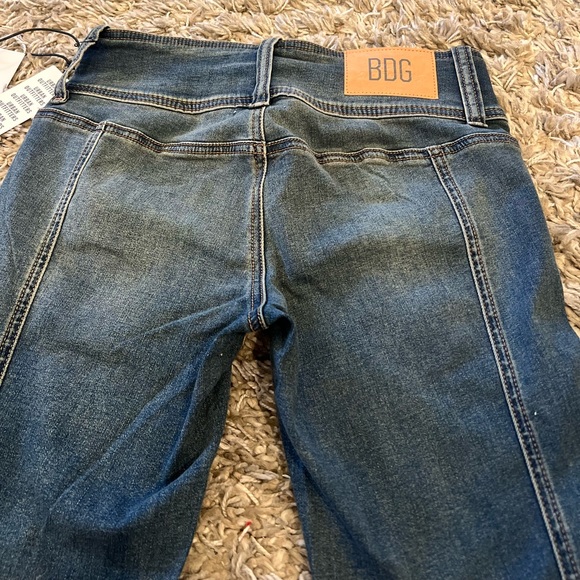 NWT - Urban Outfitters Low Rise Flare Jeans - Picture 4 of 6